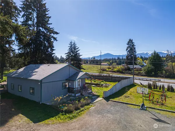 72 Levig RD, Port Angeles, WA 98362