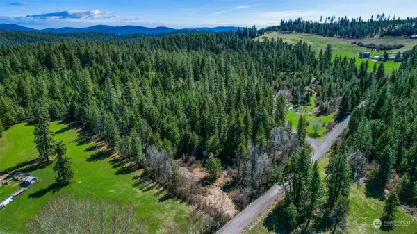 10700 E Halliday Rd,  Colbert,  WA 99005