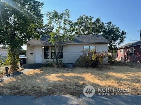 831 S Grand DR, Moses Lake, WA 98837