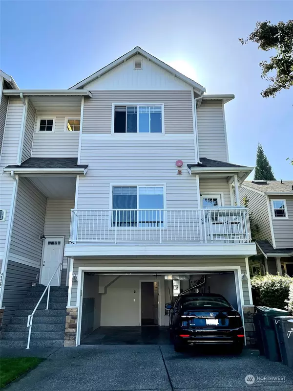 4112 214th ST SW #D, Mountlake Terrace, WA 98043