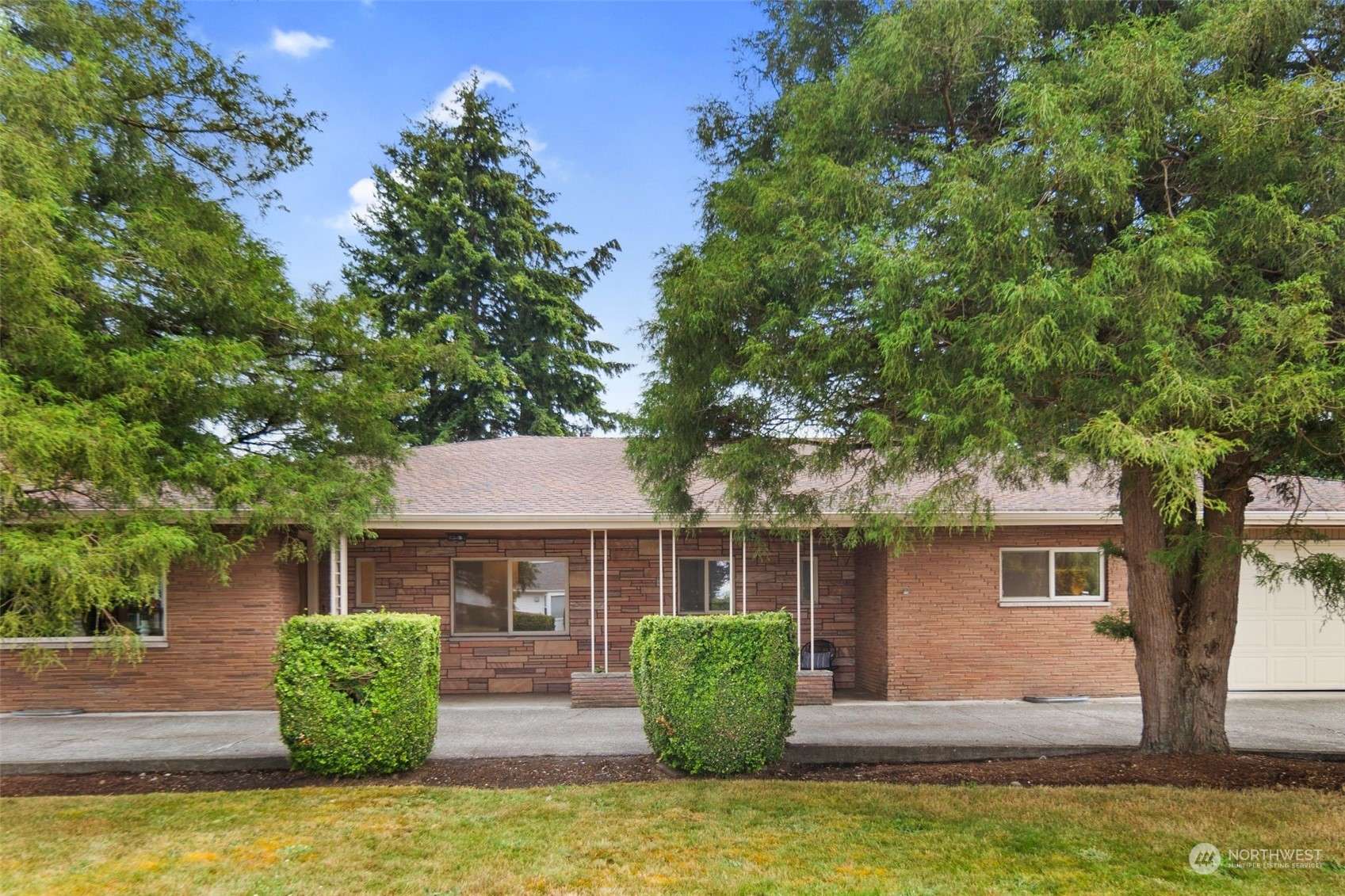 2860 Roosevelt AVE, Enumclaw, WA 98022