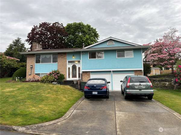 17110 NE 5th PL, Bellevue, WA 98008