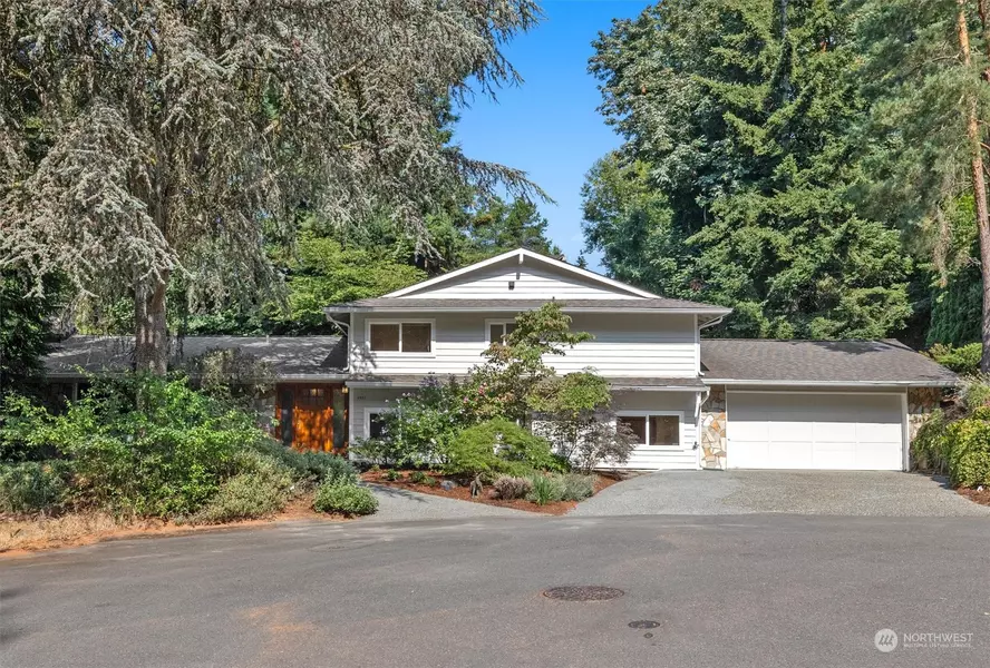 4841 88th Pl SE, Mercer Island, WA 98040