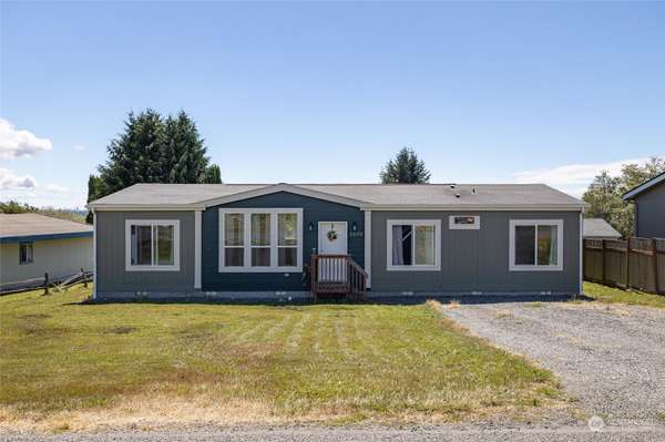 5589 Hillvue RD, Blaine, WA 98230