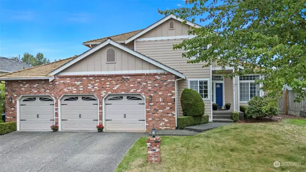 4013 Broadmoor DR NE, Tacoma, WA 98422