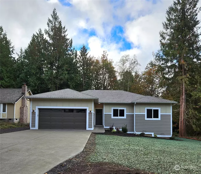 10 Mainsail LN, Port Ludlow, WA 98365