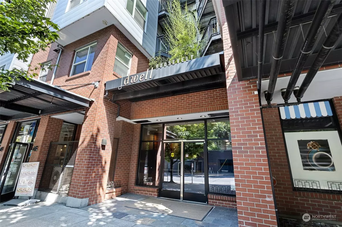 Seattle, WA 98115,1026 NE 65th ST #304A