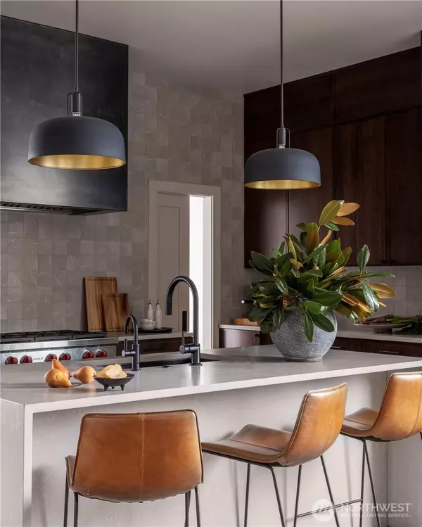 Woodinville, WA 98072,14315 NE 148th PL #6B