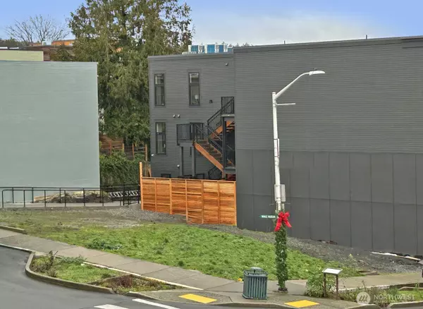 Friday Harbor, WA 98250,80 First ST S