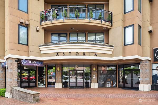 10047 Main St. #506, Bellevue, WA 98004