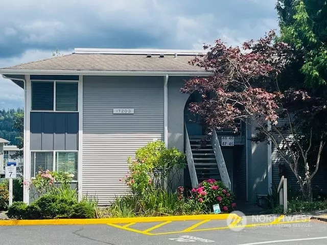 17203 NE 45th ST #48, Redmond, WA 98052