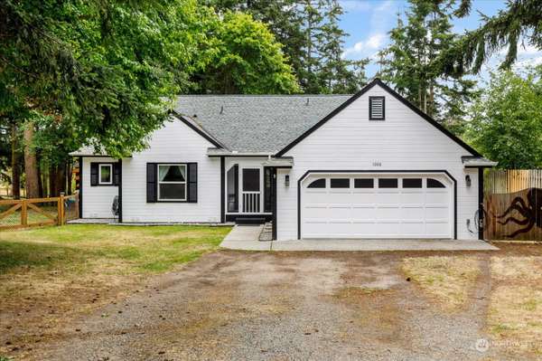 1006 NE Pennington LOOP, Coupeville, WA 98239