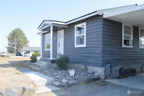 Royal City, WA 99357,235 NW Calla LOOP