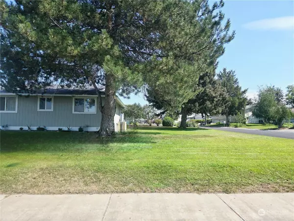 Moses Lake, WA 98837,2115 Belair DR