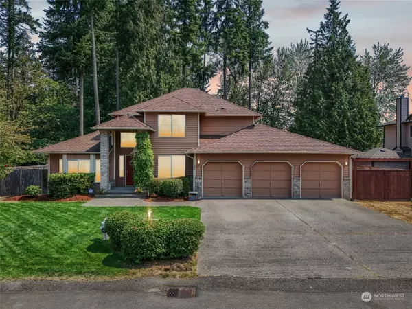 Lake Tapps, WA 98391,901 199th AVE E