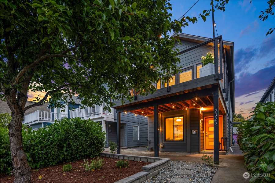 2320 14th AVE S, Seattle, WA 98144