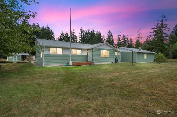 49717 134th AVE E,  Eatonville,  WA 98328