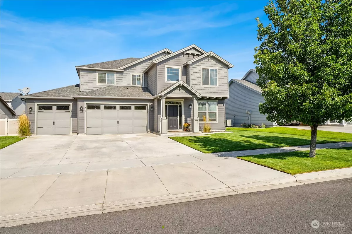 Moses Lake, WA 98837,1210 NE Fairway DR