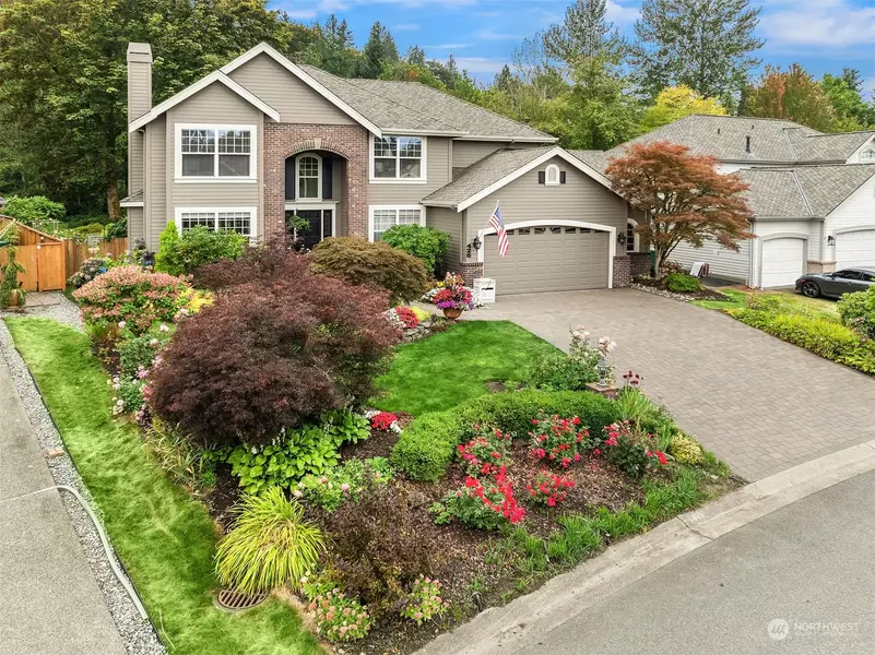 425 NW Datewood DR, Issaquah, WA 98027