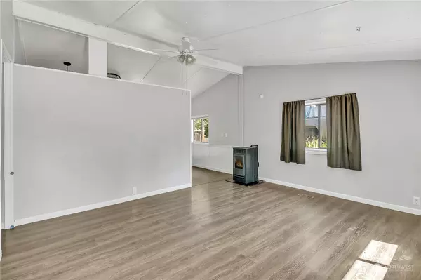 Spanaway, WA 98387,23208 48th Avenue Ct E