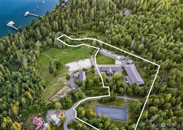 Bainbridge Island, WA 98110,Address not disclosed