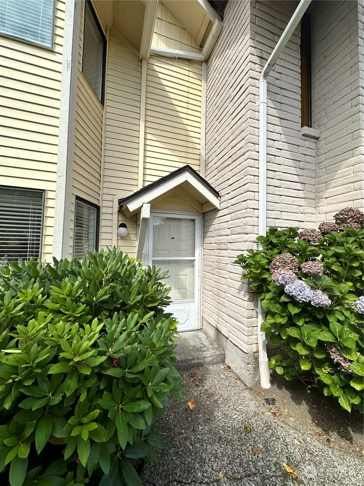 Tacoma, WA 98465,5959 S 12th #133