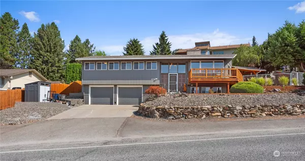 1731 9th ST NE, East Wenatchee, WA 98802