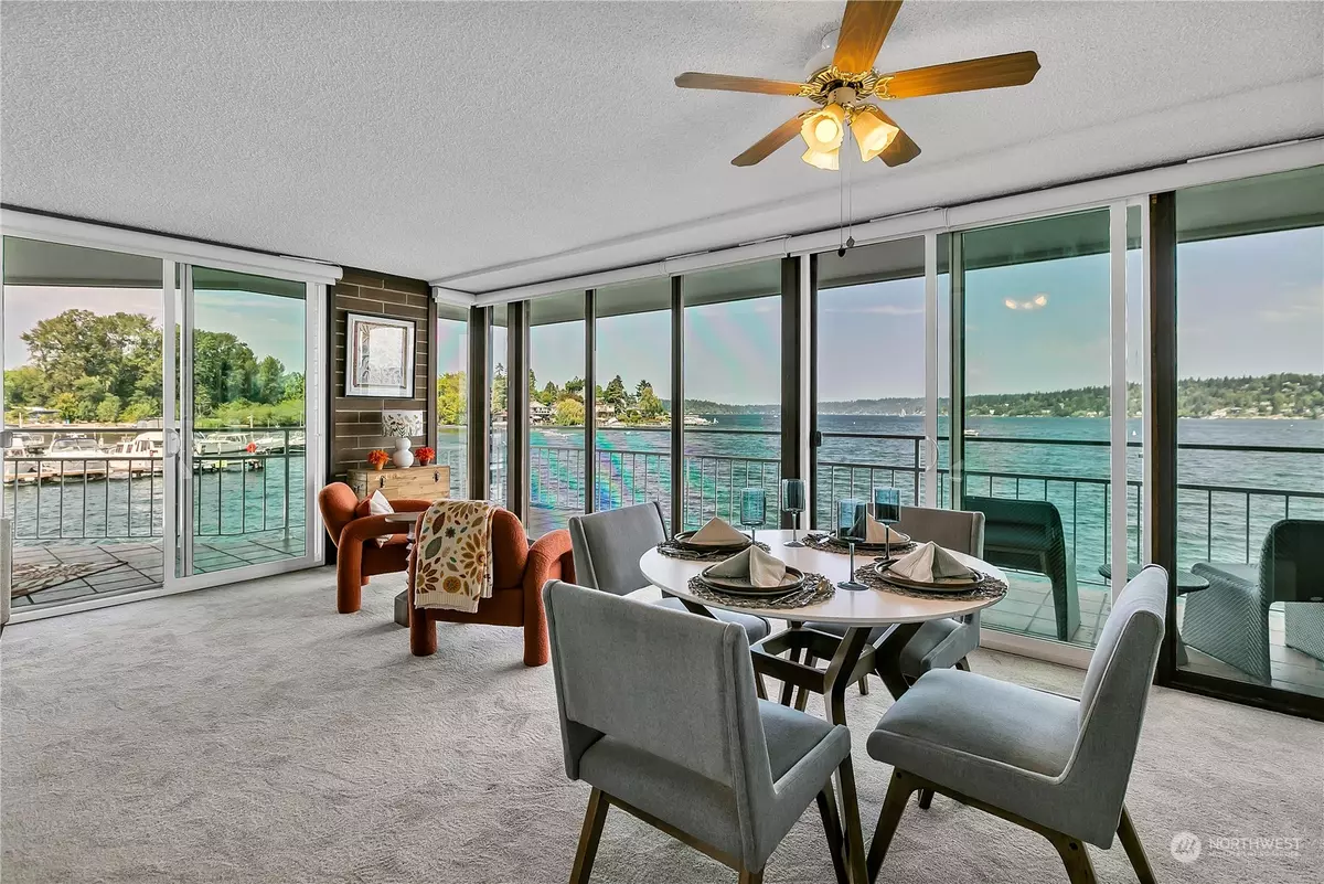 Seattle, WA 98118,9500 Rainier AVE S #211