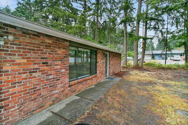 8511 116th ST E, Puyallup, WA 98373