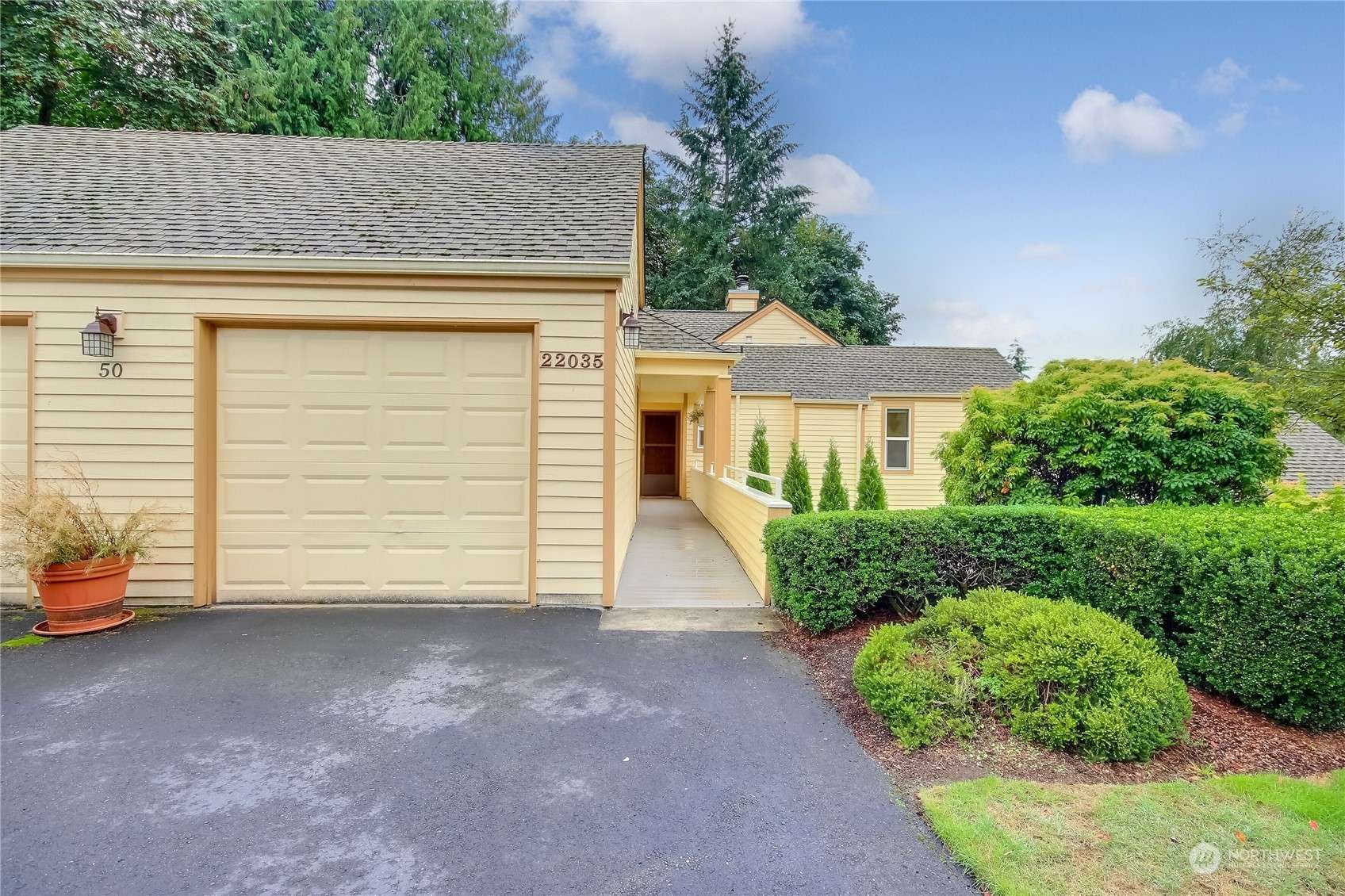 22035 SE 40th CT #2151, Issaquah, WA 98029