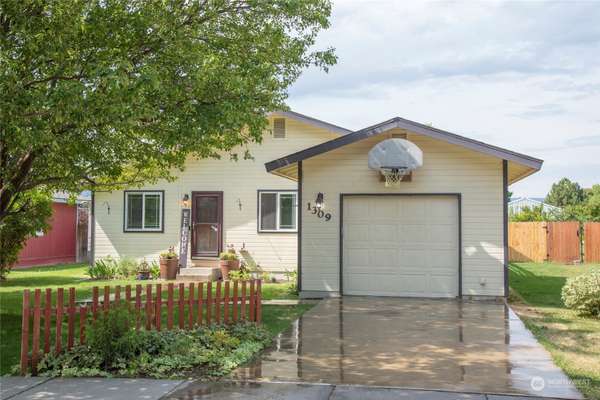 1309 N Delphine ST,  Ellensburg,  WA 98926