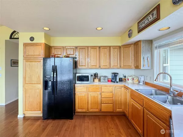 Sequim, WA 98382,31 Summerset CT