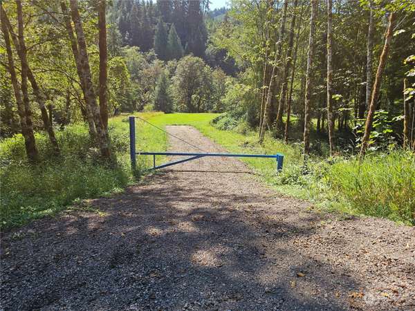 8820 Rose Valley RD, Kelso, WA 98626