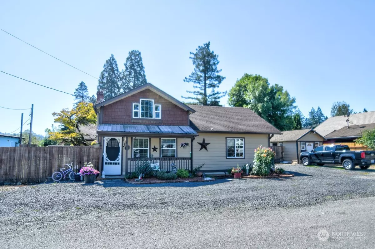 Onalaska, WA 98570,164 Main ST