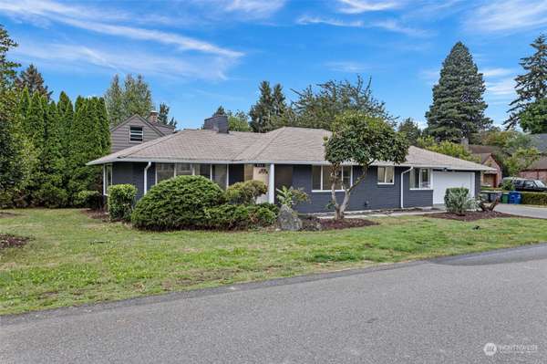 901 SW 3rd Pl, Renton, WA 98057