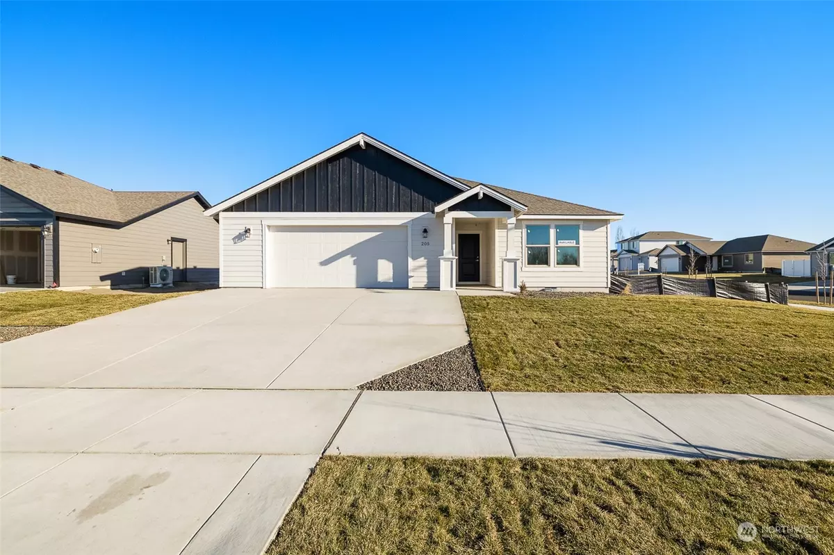Moses Lake, WA 98837,205 N Sandy Lp