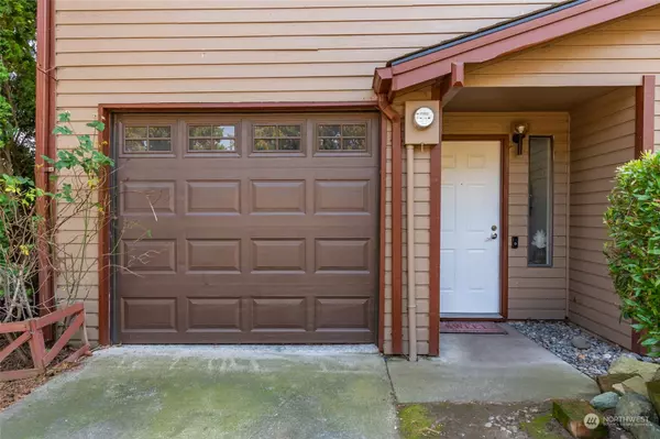 690 NW Atalanta WAY #G1, Oak Harbor, WA 98277