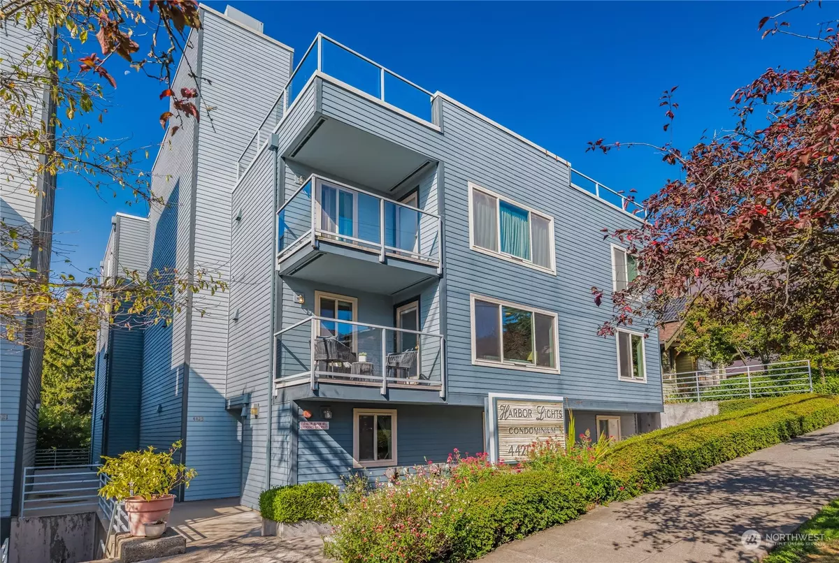 Seattle, WA 98103,4425 Greenwood AVE N #205