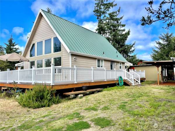 894 Mount Olympus AVE SE, Ocean Shores, WA 98569