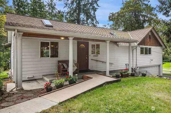 13527 SE 268th ST, Kent, WA 98042