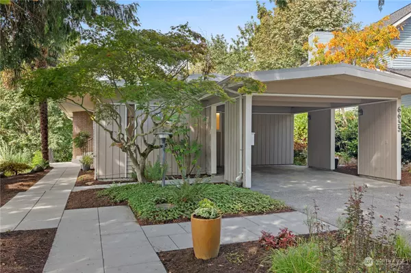 6655 Beveridge PL SW, Seattle, WA 98136