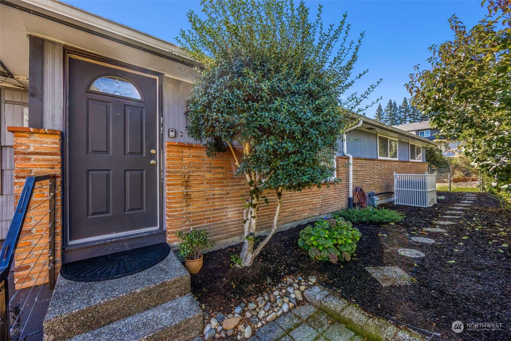 21419 3rd AVE S, Des Moines, WA 98198