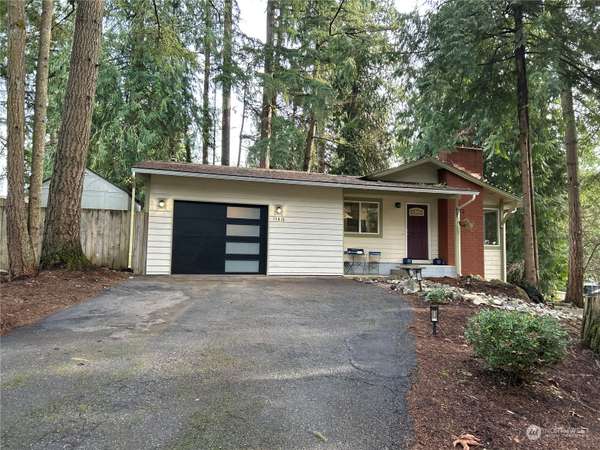 15816 197th PL NE, Woodinville, WA 98077