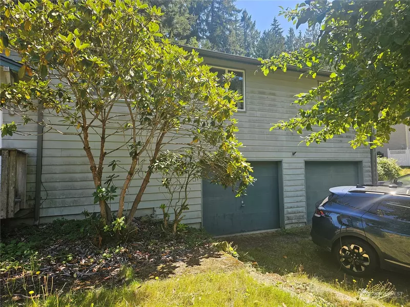 9630 Driftwood DR, Port Orchard, WA 98367