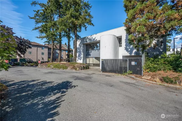 Shoreline, WA 98133,18525 Firlands WAY N