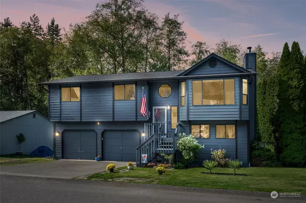 7288 Blackbird DR NE, Bremerton, WA 98311