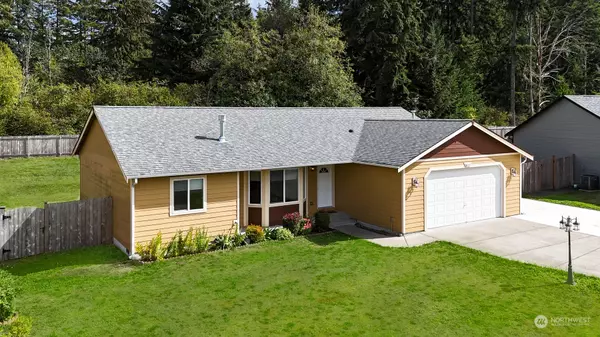 817 Cody ST SE, Rainier, WA 98576