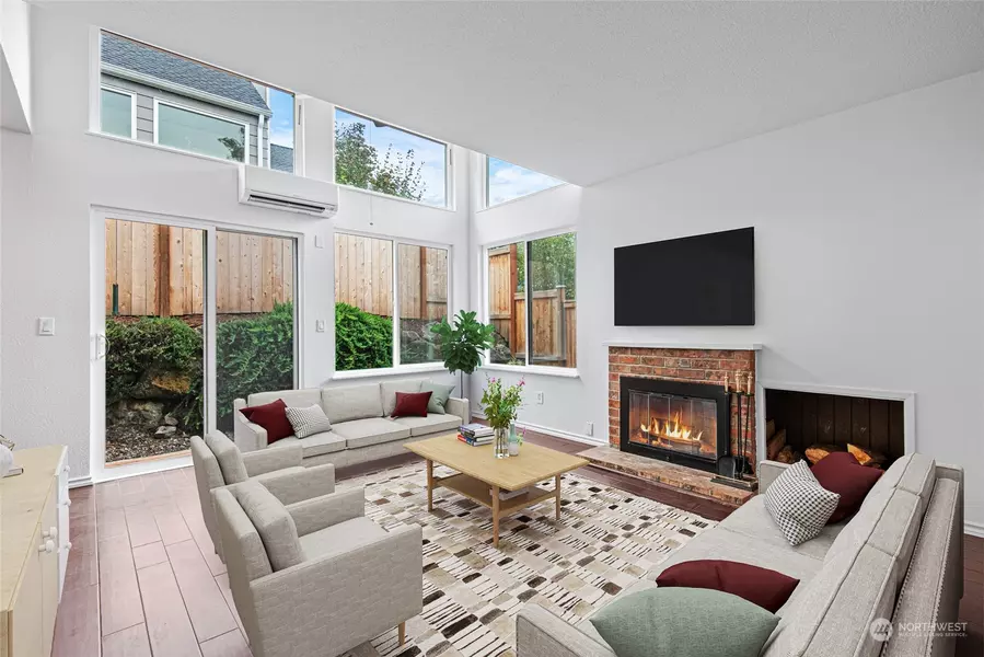 8412 26th AVE SW #C, Seattle, WA 98106