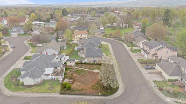 35 Parkwood CIR, Walla Walla, WA 99362