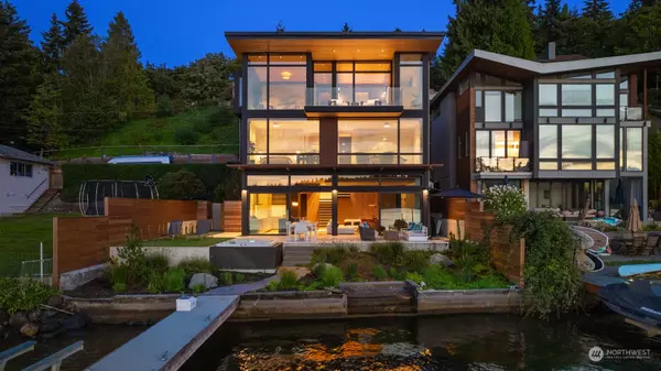 4839 Lakehurst LN SE, Bellevue, WA 98006